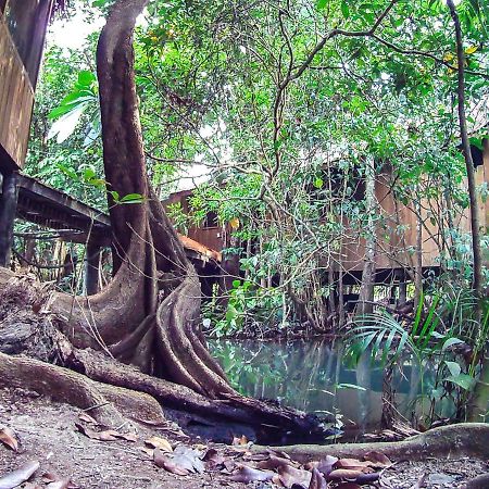 Hotel Kangaroo Rio Dulce Bagian luar foto