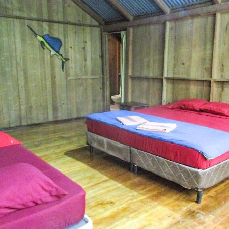 Hotel Kangaroo Rio Dulce Bagian luar foto