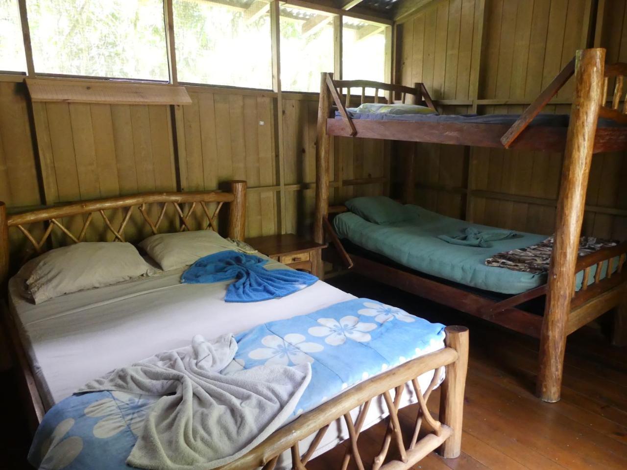 Hotel Kangaroo Rio Dulce Bagian luar foto