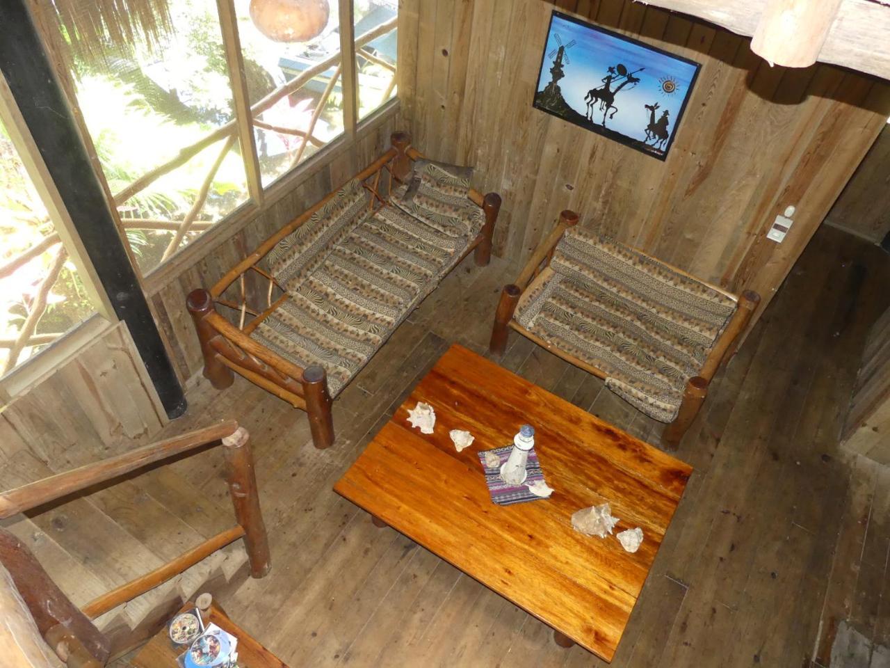 Hotel Kangaroo Rio Dulce Bagian luar foto