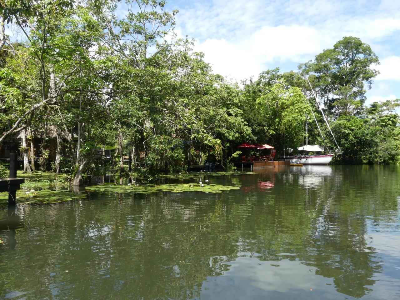Hotel Kangaroo Rio Dulce Bagian luar foto