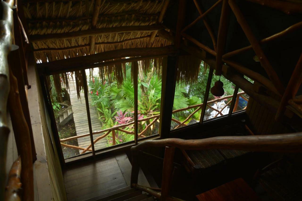 Hotel Kangaroo Rio Dulce Bagian luar foto