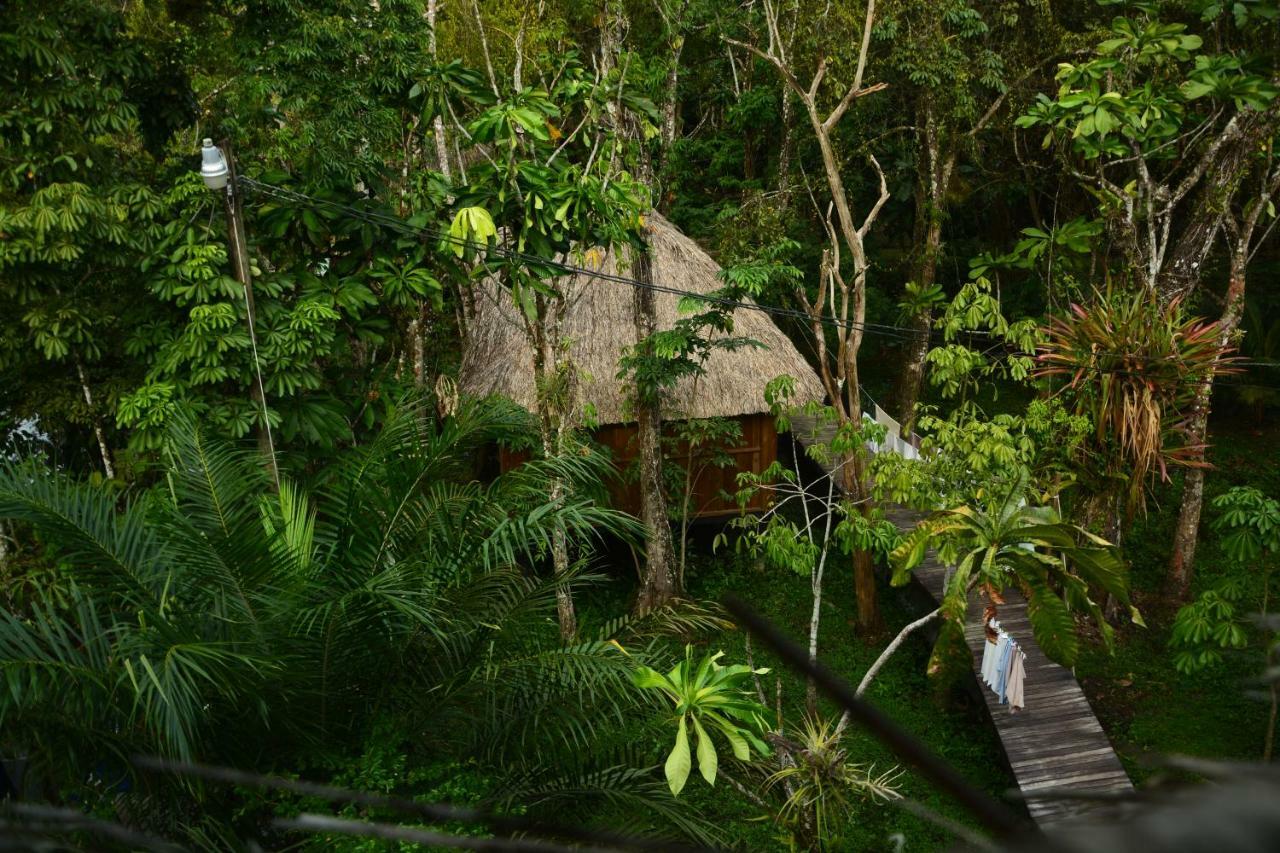 Hotel Kangaroo Rio Dulce Bagian luar foto