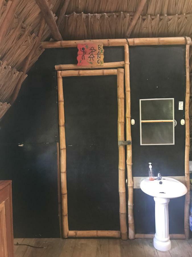 Hotel Kangaroo Rio Dulce Bagian luar foto